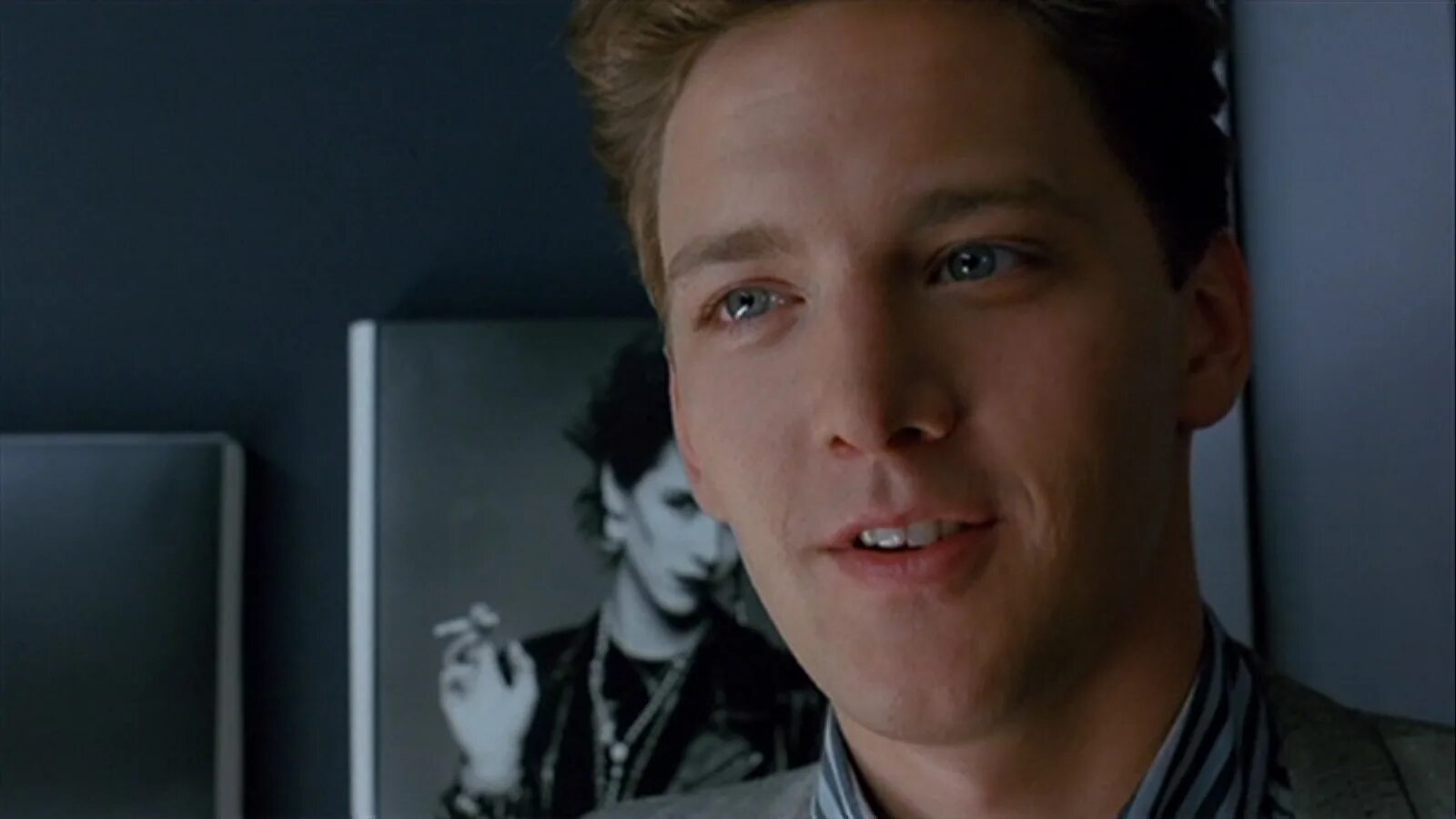 Информационный дизайн примеры. Гендер демотиваторы. National sleep foundation. Gender pay gap in science presentation. Less than hour.