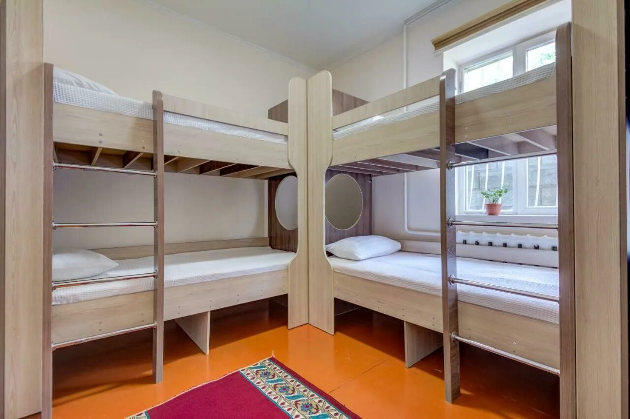 Общежитие бишкек. Хостел челябинск. Хостел techno cave бишкек. Rommy hostel екатеринбург. Хостел 312 бишкек.
