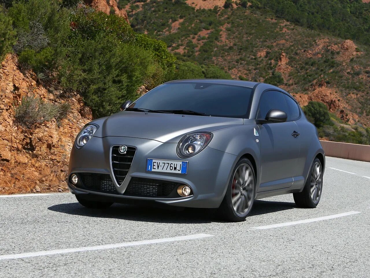 Альфа ромео мита. Alfa Romeo Mito. Alfa Romeo Mito i. Альфа Ромео 3 дверный. Альфа Ромео Мито Рестайлинг.