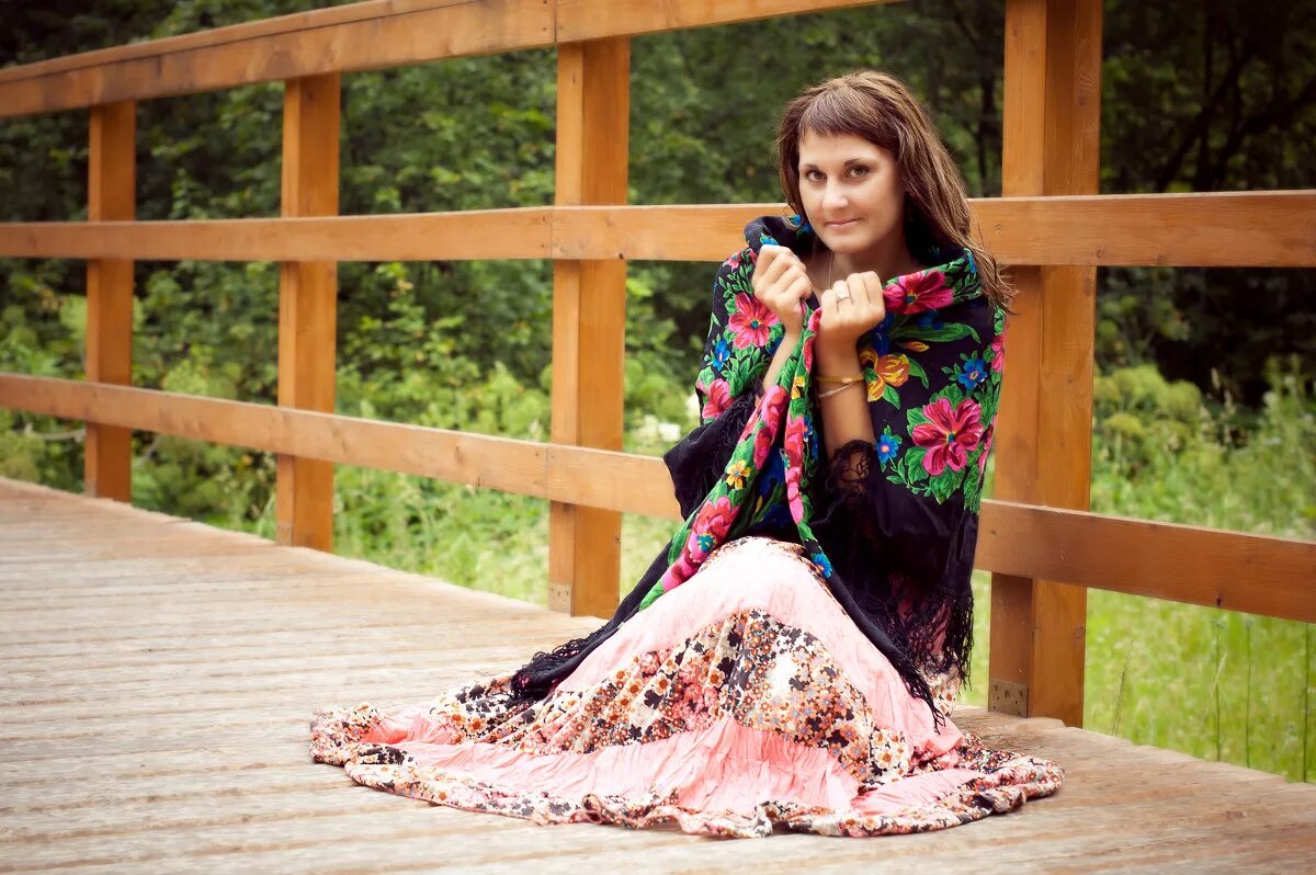 патрина шаркози цыганка. цыганский сайт. табор уходит в небо цыган. румыния цыгане. цыганка ляля молдавская.