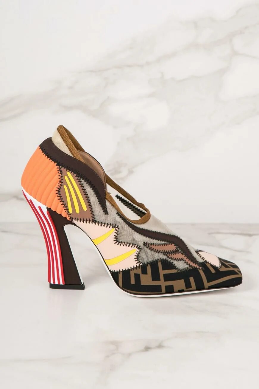 Туфли fendi женские. Ботинки фенди женские. Туфли фенди 2022. Туфли fendi артикул 682915. Туфли fendi.