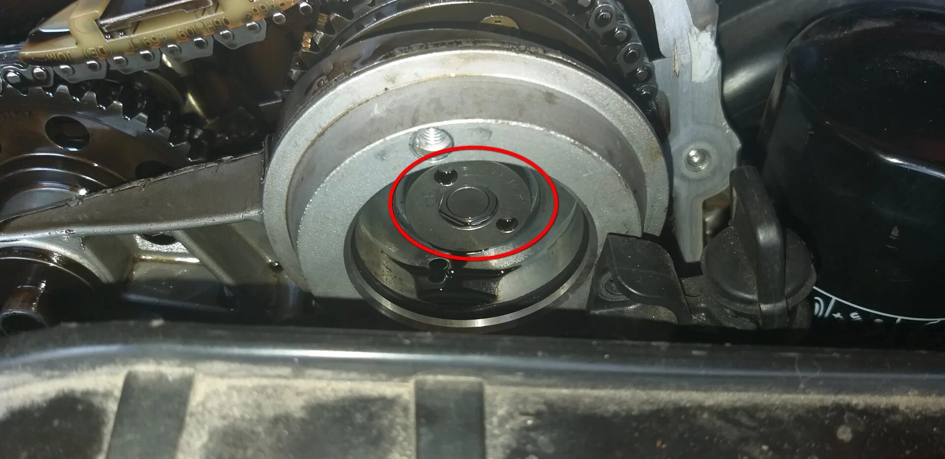 8 tsi. 8 tsi. Лопатки фазовращателя 1. Фазорегулятор шкода 1. Фазорегулятор 1.