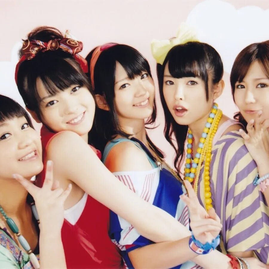 C ute back to us. C-ute j pop group. вся семейка хагивара. ℃-ute ℃maj9.