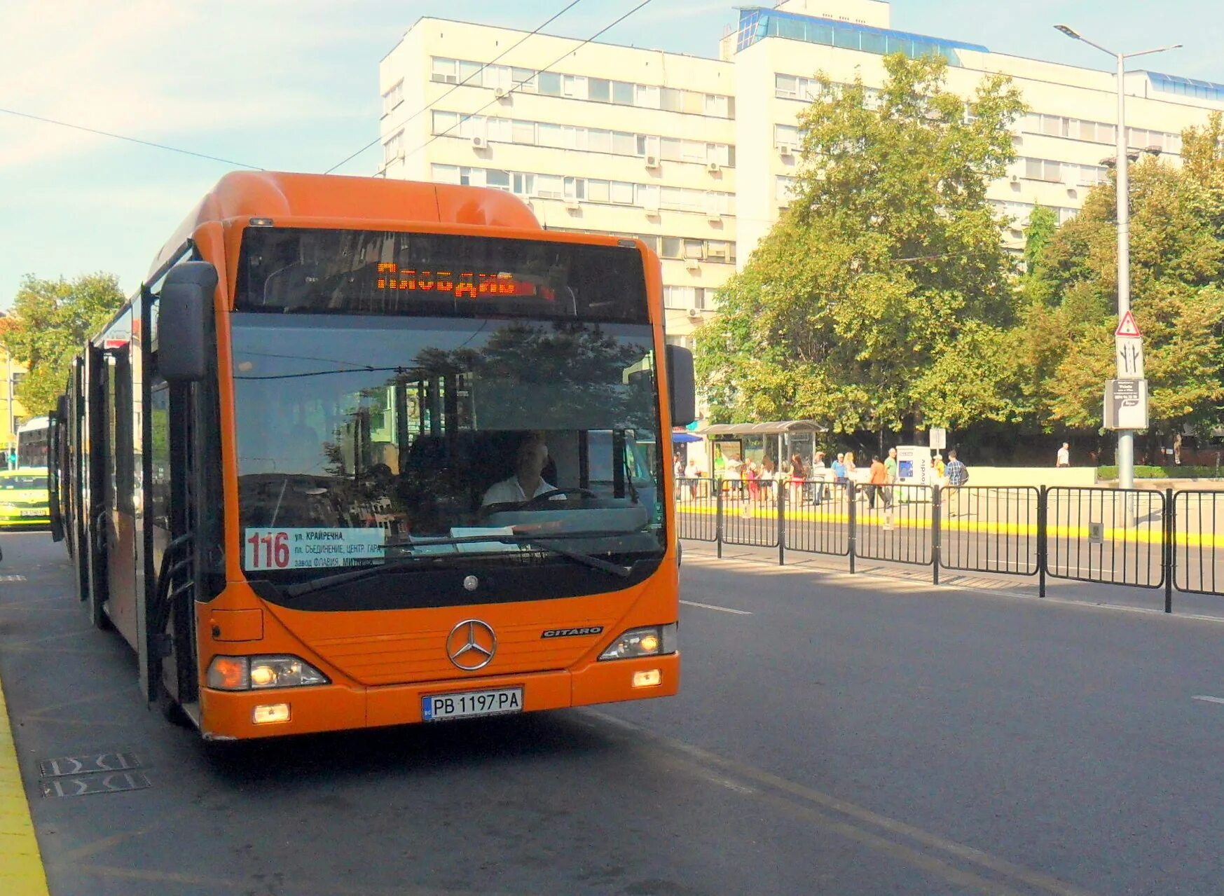 Автобус б сегодня. Автобус 116. Автобус 116 Москва. 116 Автобус маршрут. Маршрут автобуса 967 с остановками.