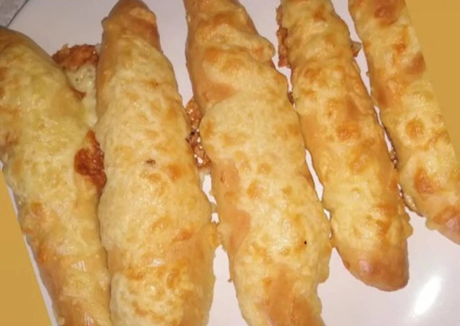 сырные палочки рецепт в духовке из теста. сырные палочки рецепт в духовке из теста. гриссини из слоеного теста. сырные палочки рецепт в духовке из теста. булочки с сыром сырные палочки.