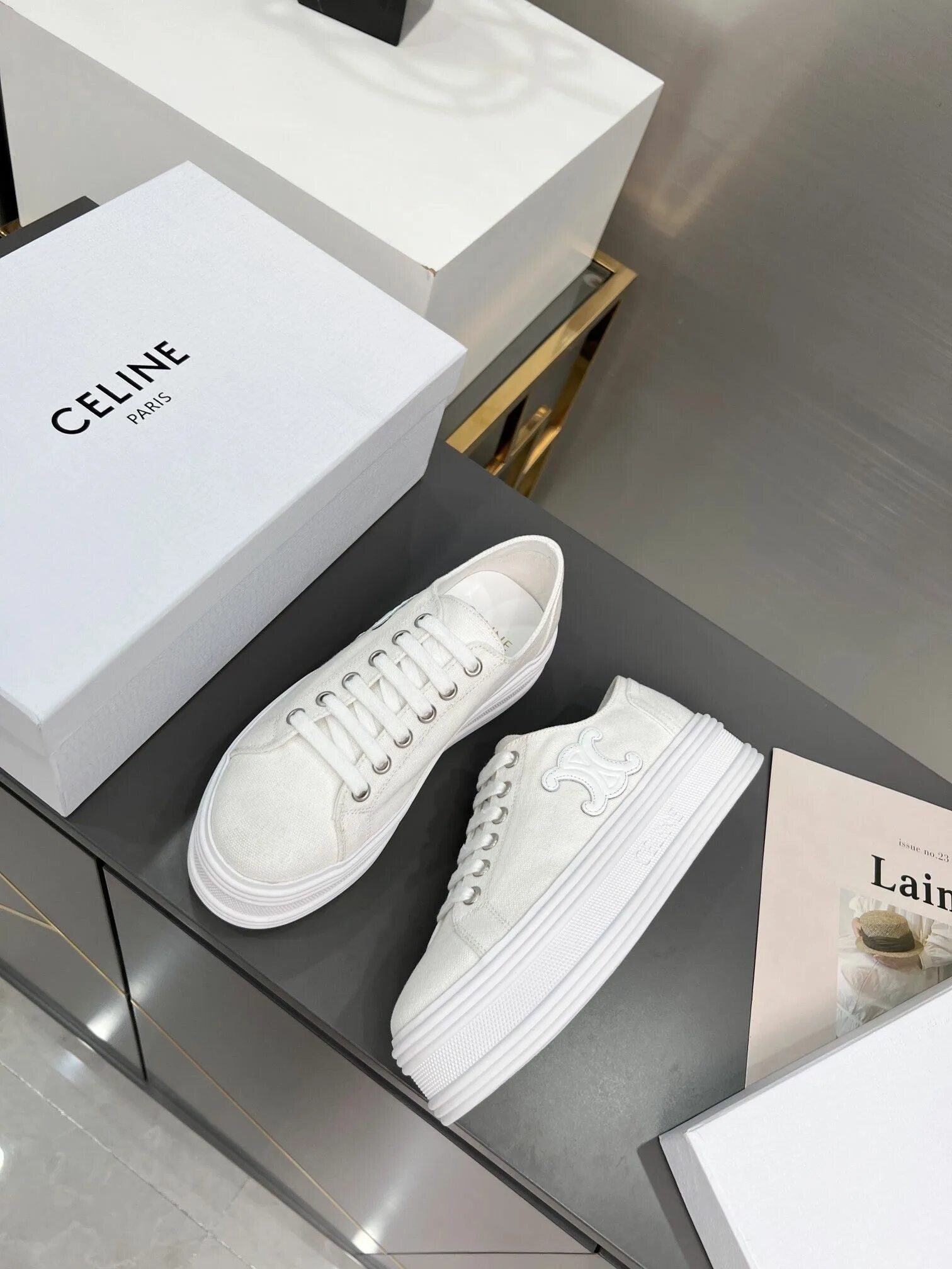 Celine кеды женские 2022. Кеды celine женские. Кеды селин. Кеды celine женские. Обувь celine 2023.