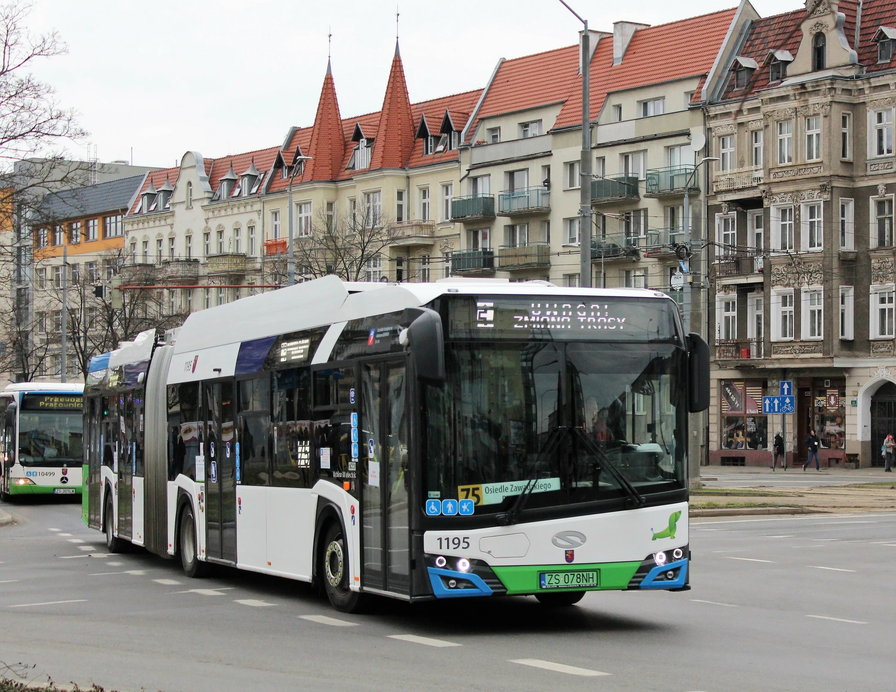 Проезд автобус 1195. Автобус solaris urbino. solaris urbino 18 electric. solaris urbino москва. автобусы щецина.