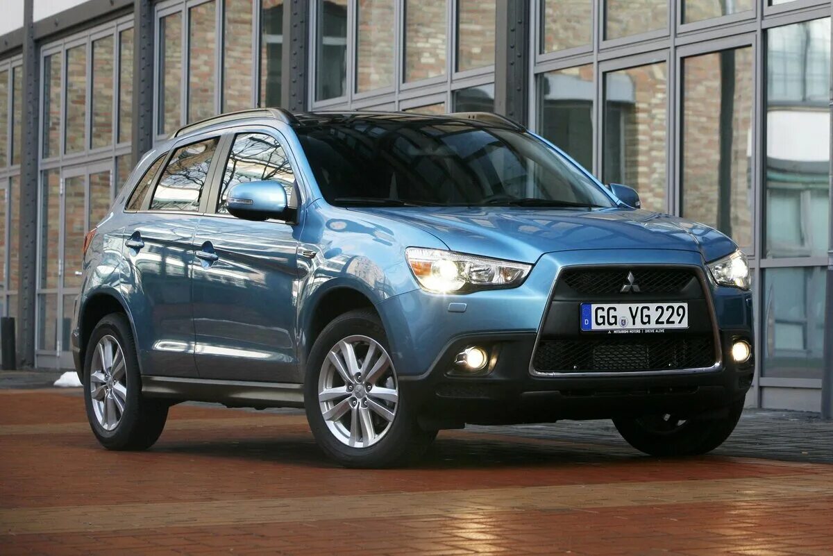 Митсубиси купить новый цена. Mitsubishi ASX. Mitsubishi паркетник ASX. Мицубиси ASX 2010. Мицубиси айс Икс.