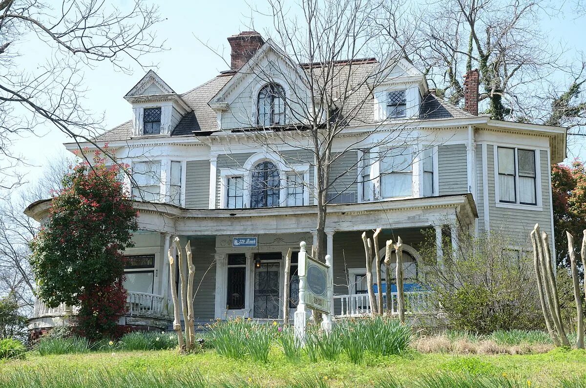 Западный дом. Helena's house. Отель helen санкт-петербург большая морская. Элена кошка. Helena's house.