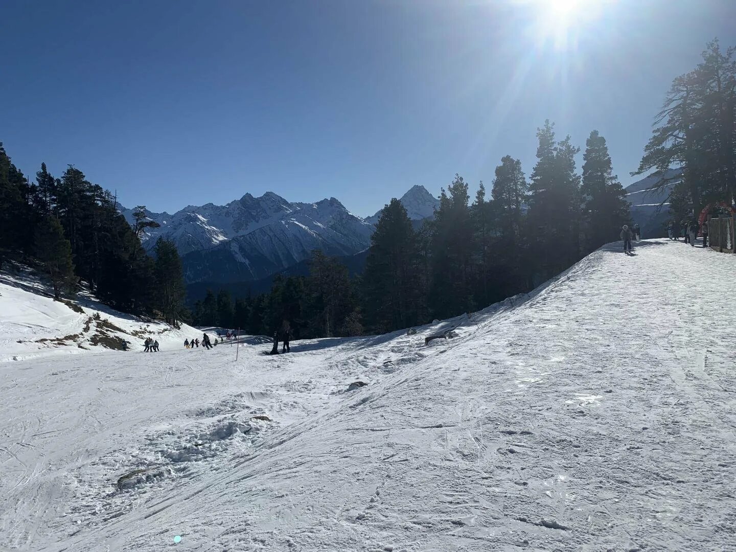 Снега архыз. Сулахат архыз. Снега архыз. Архыз домбай. Снежные горы архыз.
