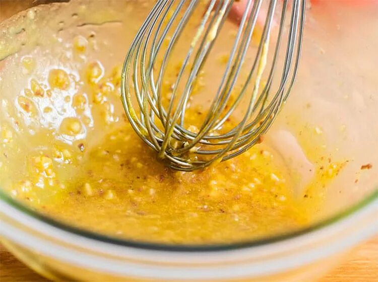 Соус с дижонской горчицей для салата. Соус для сыра. Сырный соус из плавленного сыра. Домашний майонез. Горчичный соус для салата.