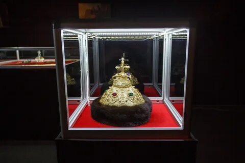 Экскурсия в алмазный фонд и оружейную палату