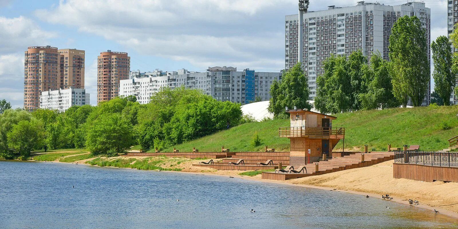 Погода в строгино москва. Строгинская Пойма парк. Москворецкий парк в Строгино. Строгинская Пойма Москва. Строгинская Пойма Строгино пляж.