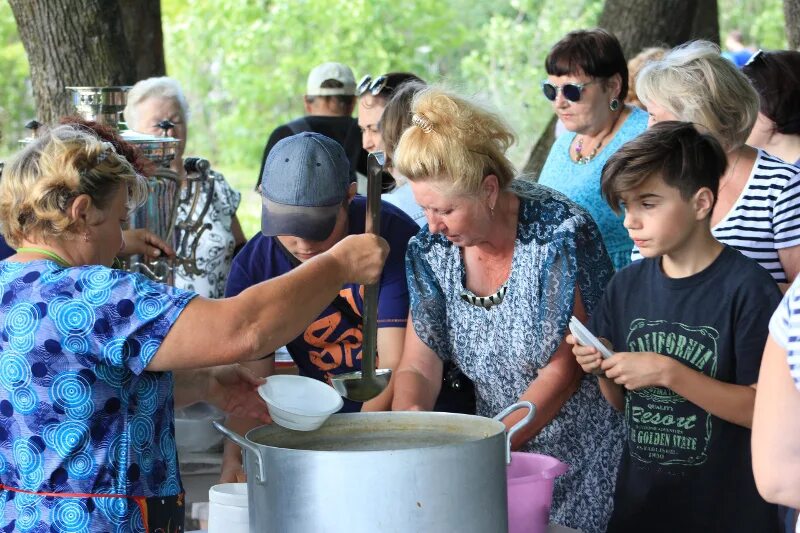 Фестиваль Звездная ночь в Ивановке. Дальняя Ивановка Альметьевский район. Фестиваль сиреневая ночь в Ивановке. Фестиваль в Ивановке картинки.