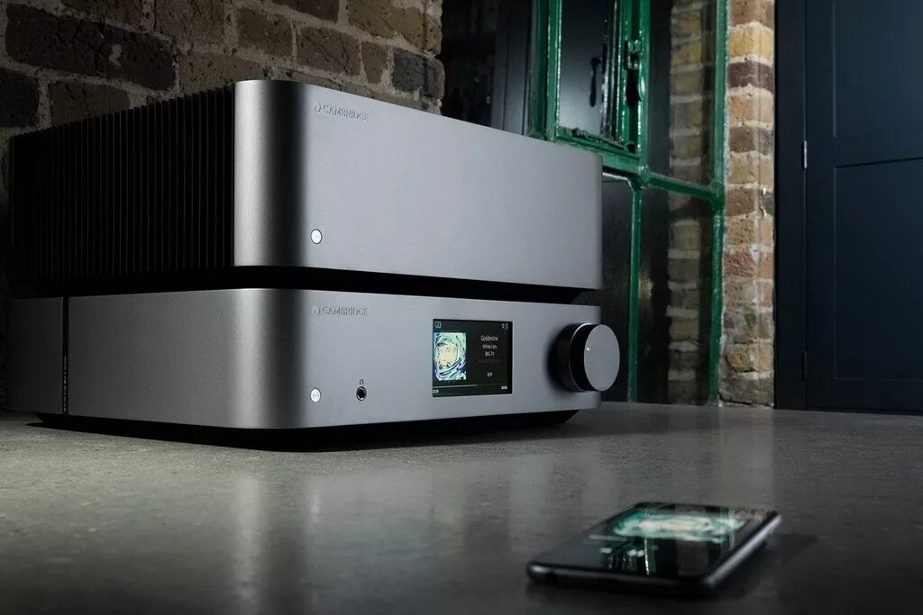 Cambridge audio edge w. Edge car audio встречи. Edge audio. Автоакустика edge edpro45tn. Cambridge audio edge w.