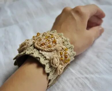 Украшенные руки