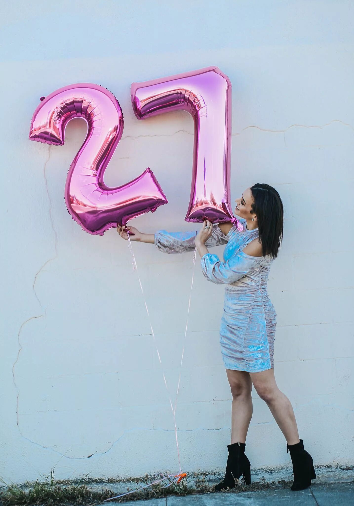 Мне 27 лет живу. Фотосессия на день рождения 27. 27 Лет день рождения. Фотосессия на день рождения 25 лет. С днём рождения 27 лет девушке.