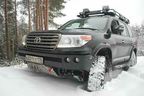 Бампер на ленд крузер 200