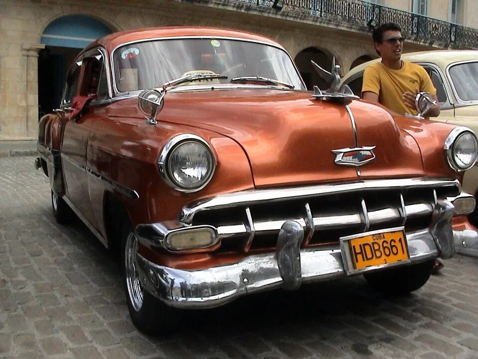 Пятидесяти машинами. Continental car 50s Chrome. Старинные машины. Машины 50-х годов. Машины шестидесятых.