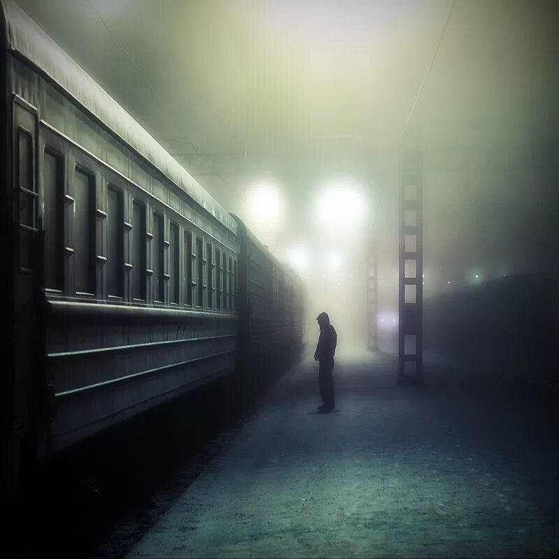 Песня я уезжаю в никуда. Уходящий поезд. Поезд одиночество. Уходящий человек. Пустой перрон.