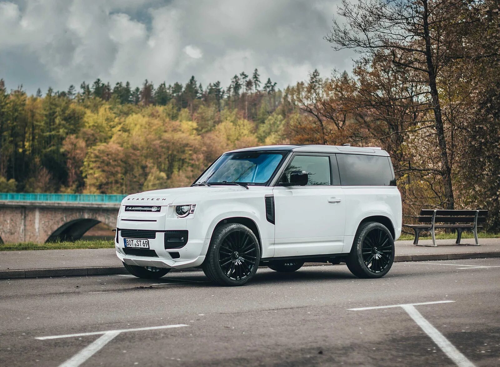 Ленд Ровер Defender 2021. Лэндровеер2021 Дефендер. Land Rover Defender. Ленд Ровер Дефендер 90 2021. Defender 2021