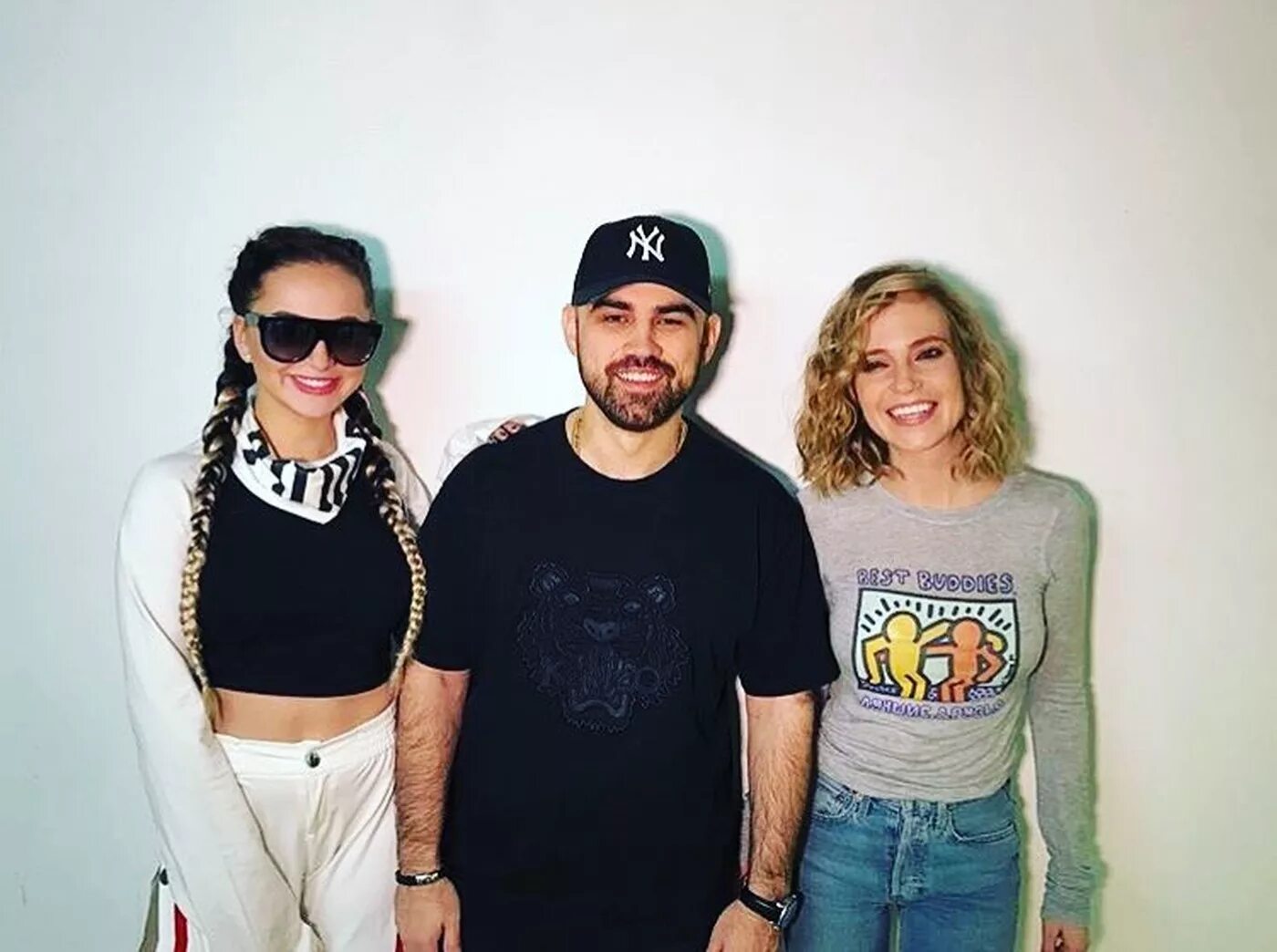 Глюкоза пахну лишь тобой. Artik и asti и глюкоза. глюкоза и артик и асти. группа artik &amp; asti. артик и асти oza.