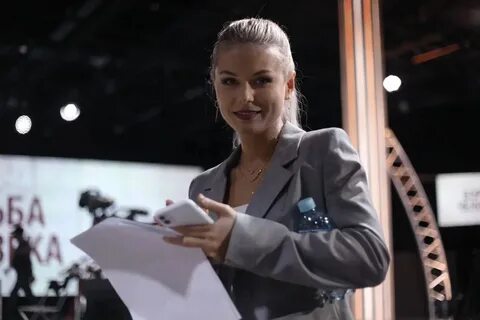 Когда выходят большие девочки на премьере