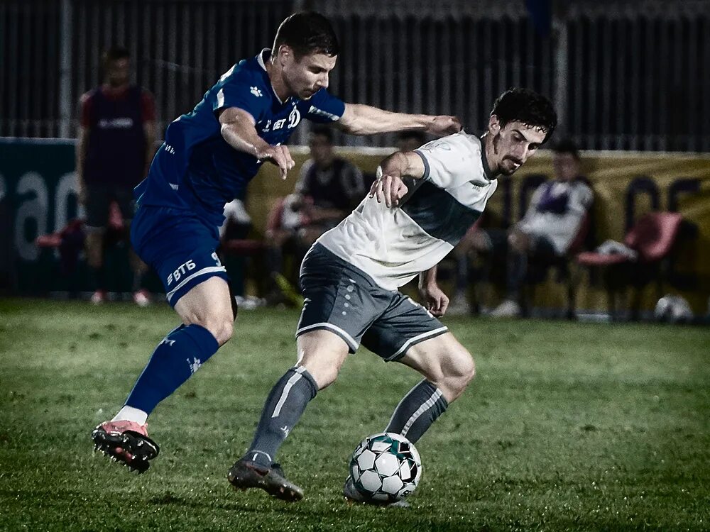 Локомотив 2 тбилиси. Локомотив тбилиси динамо москва. фк локомотив тбилиси. фк тбилиси. футбол в зале .тбилиси.