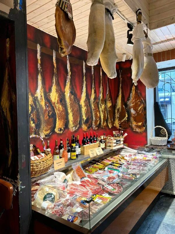 испанская лавка на мясницкой. чистые пруды итальянская лавка. испанская лавка на чистых прудах ресторан. испанская лавка сайт. испанская лавка сайт.