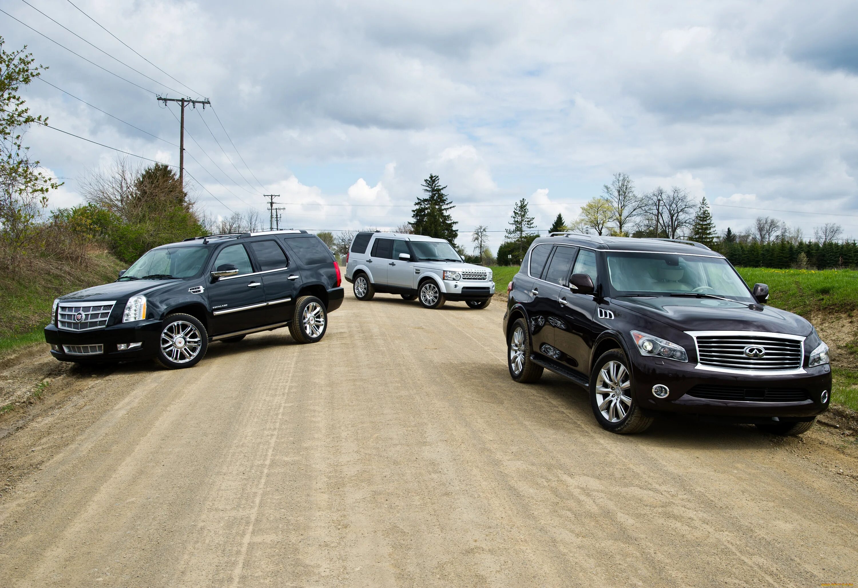 Another cars. Инфинити КУИКС 56. Инфинити ку Икс 80 и ленд Крузер 200. Ленд Ровер Эскалейд. Кадиллак Эскалейд Бандитский.