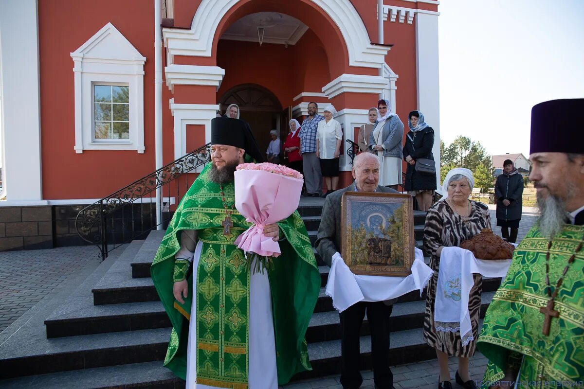 Нижегородская никольское расписание. Храм. Епископ. Никольский храм.