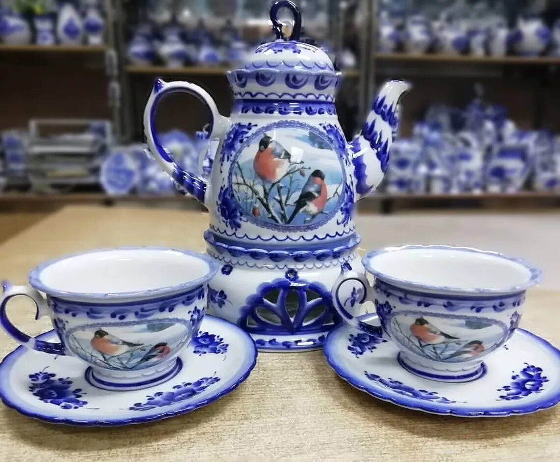 самовар электрический роспись гжель. электрозаводская гжель. фабрика гжель в подмосковье. самовар электрический роспись гжель. самовар фарфоровый электрический.