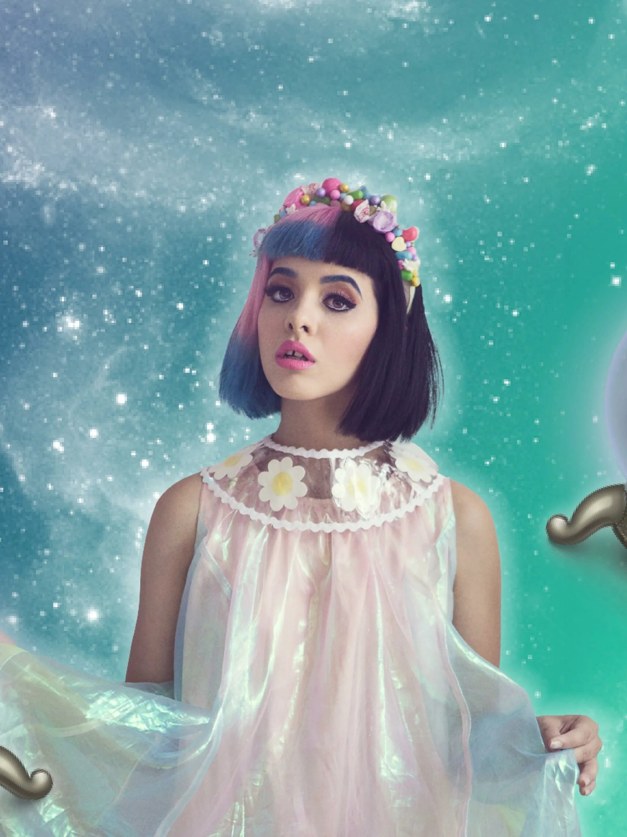 Melanemartenez. Melanie Martinez 2022. Мелани Мартинес 2022 толстая.