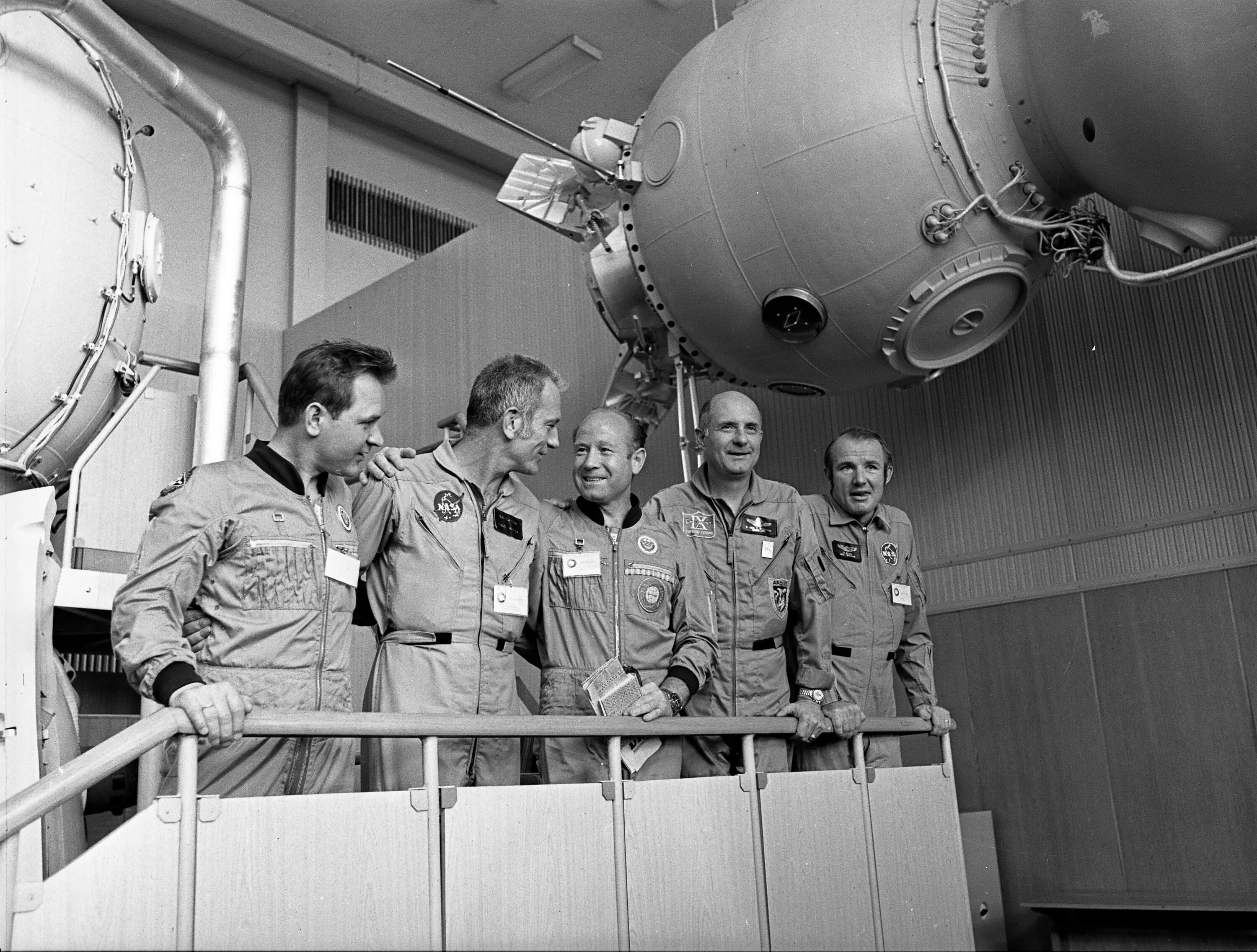 5 первый советский космонавт. Полет Союз-Аполлон 1975. Аполлон ЭПАС.