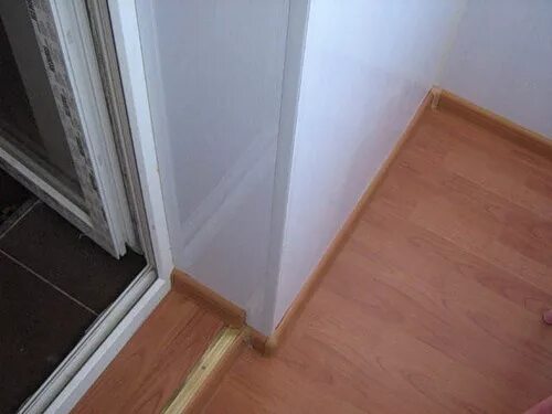 Укладка ламината на пол в Санкт-Петербурге - Укладка полов и напольных покрытий 