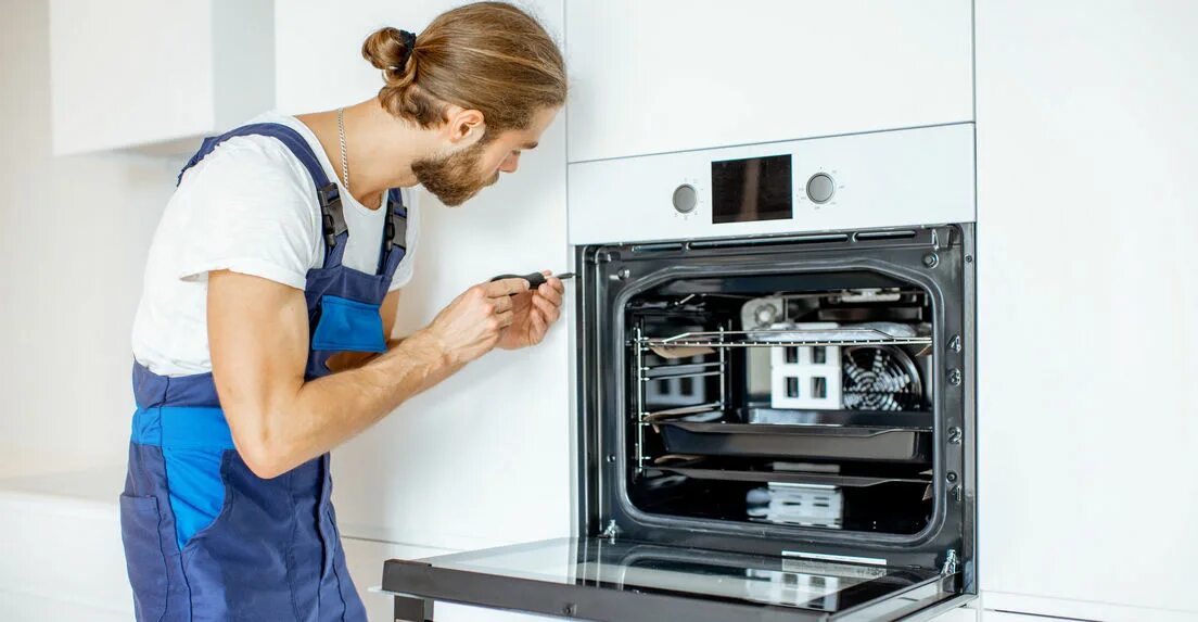 ремонт духового шкафа москва. разобранный духовой шкаф. мастер духовых шкафов. сломалась электрическая плита. сломалась электрическая плита.