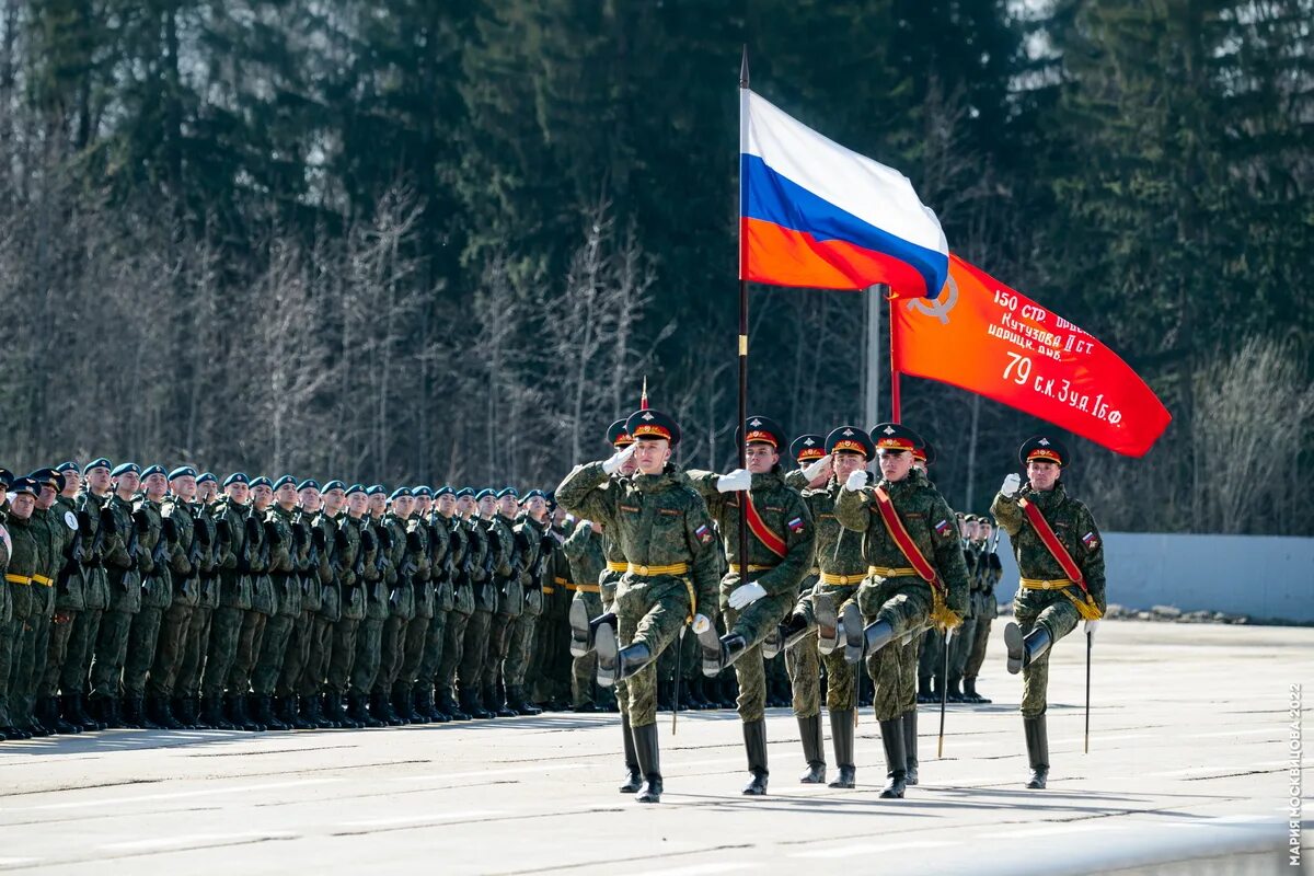 Военный парад 24. Алабино тренировка к параду 2022. Репетиция парада Победы 2022 в Алабино. Подготовка к параду Победы 2022 в Алабино. Репетиция парада Победы 2020 в Алабино.