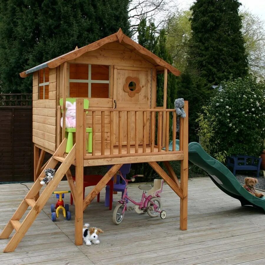 Детский домик из дерева. Домик детский. Деревянный домик для детей. Детские домики на участке. Деревянный домик на детскую площадку.