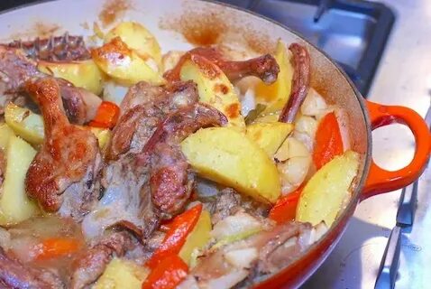 Утка тушеная с овощами