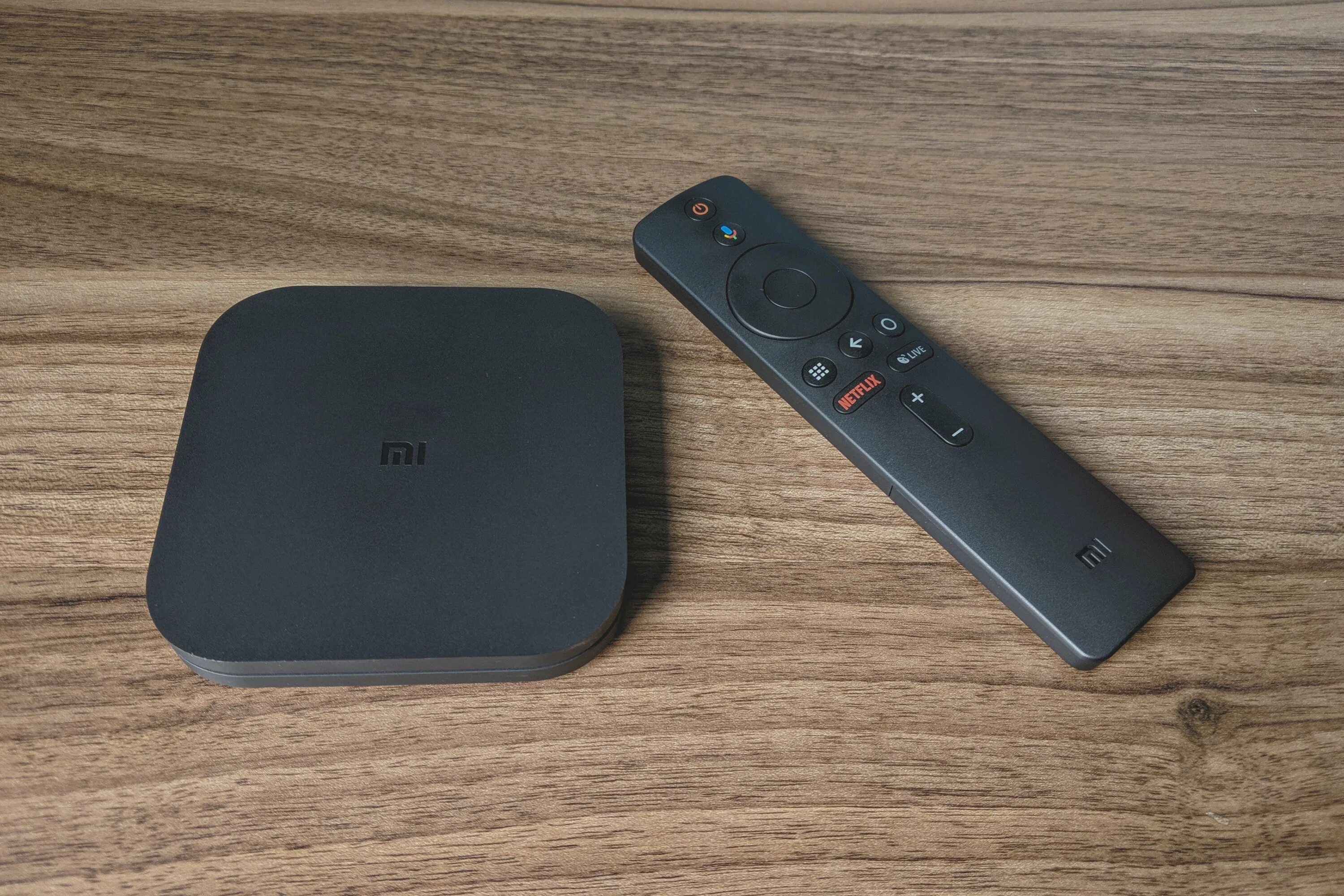 Купить тв приставку mi box. Приставка Xiaomi mi Box. Приставка Xiaomi mi Box 4. TV-приставка Xiaomi mi Box s.