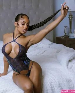 Qimmah Russo Nude OnlyFans Leaks 12 Photos - Fapello.