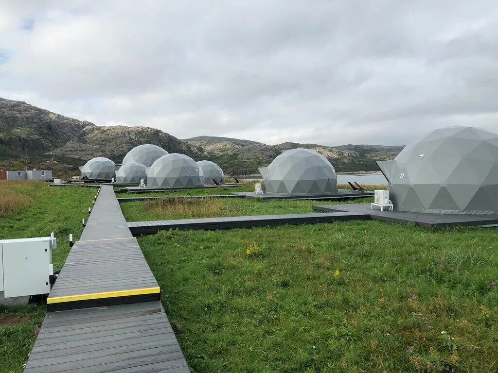 глэмпинг рыбачий полуостров. глэмпинг рыбачий полуостров. глэмпинг рыбачий полуостров. китовый берег мурманск глемпинг. китовый берег глэмпинг мурманск.