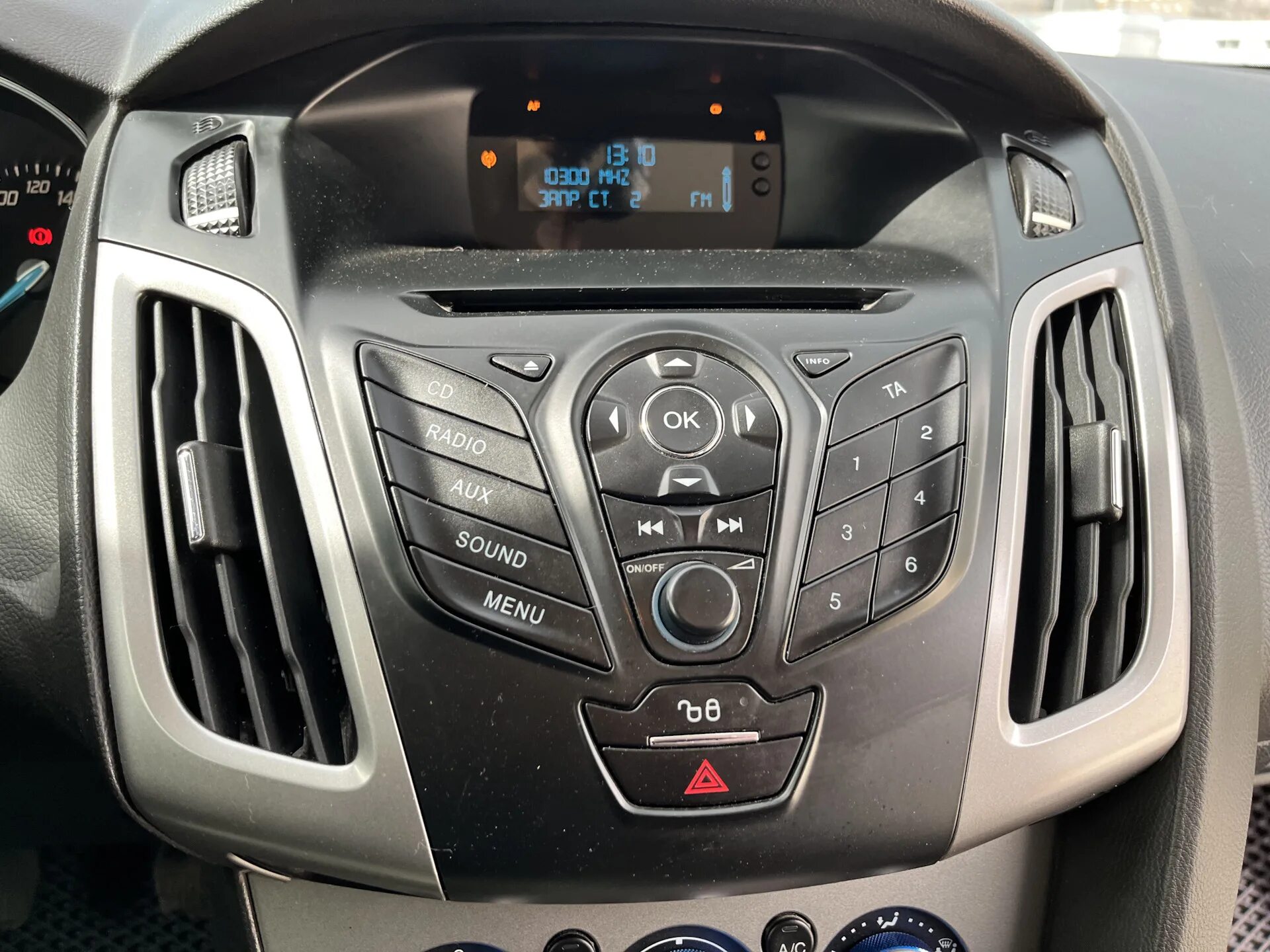 Блютуз в Форд фокус 3 2013 года. Bluetooth Ford Focus 3. Блютуз в фокус 3. Блютуз в Форд фокус 3 2012.