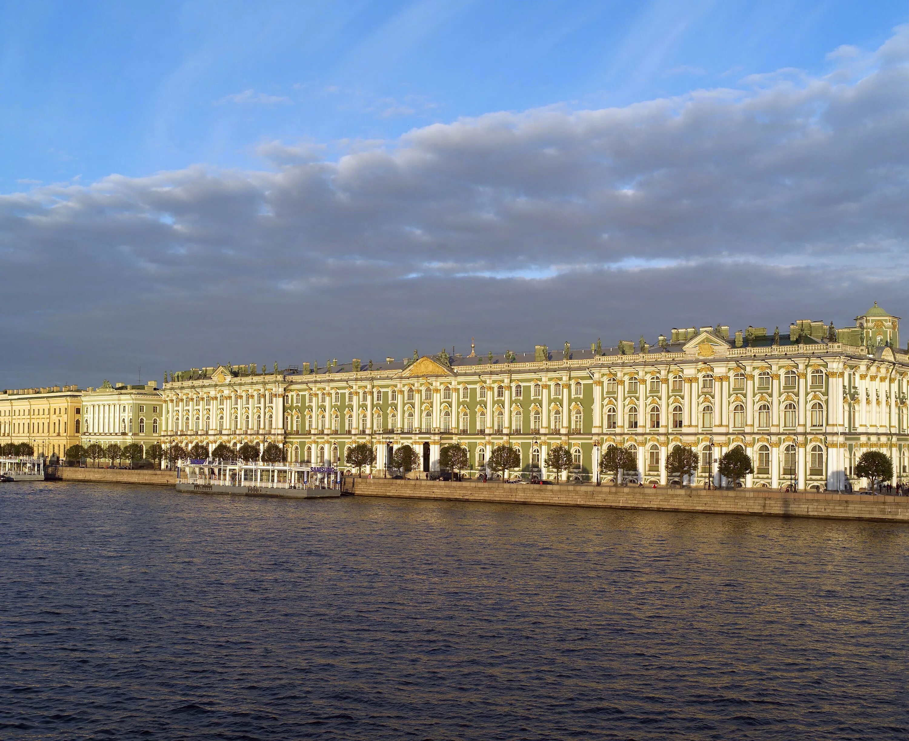 Что такое эрмитаж в петербурге. Эрмитаж. санкт-петербург. здание эрмитажа в санкт-петербурге. state hermitage museum, st. petersburg. здание музея эрмитаж.