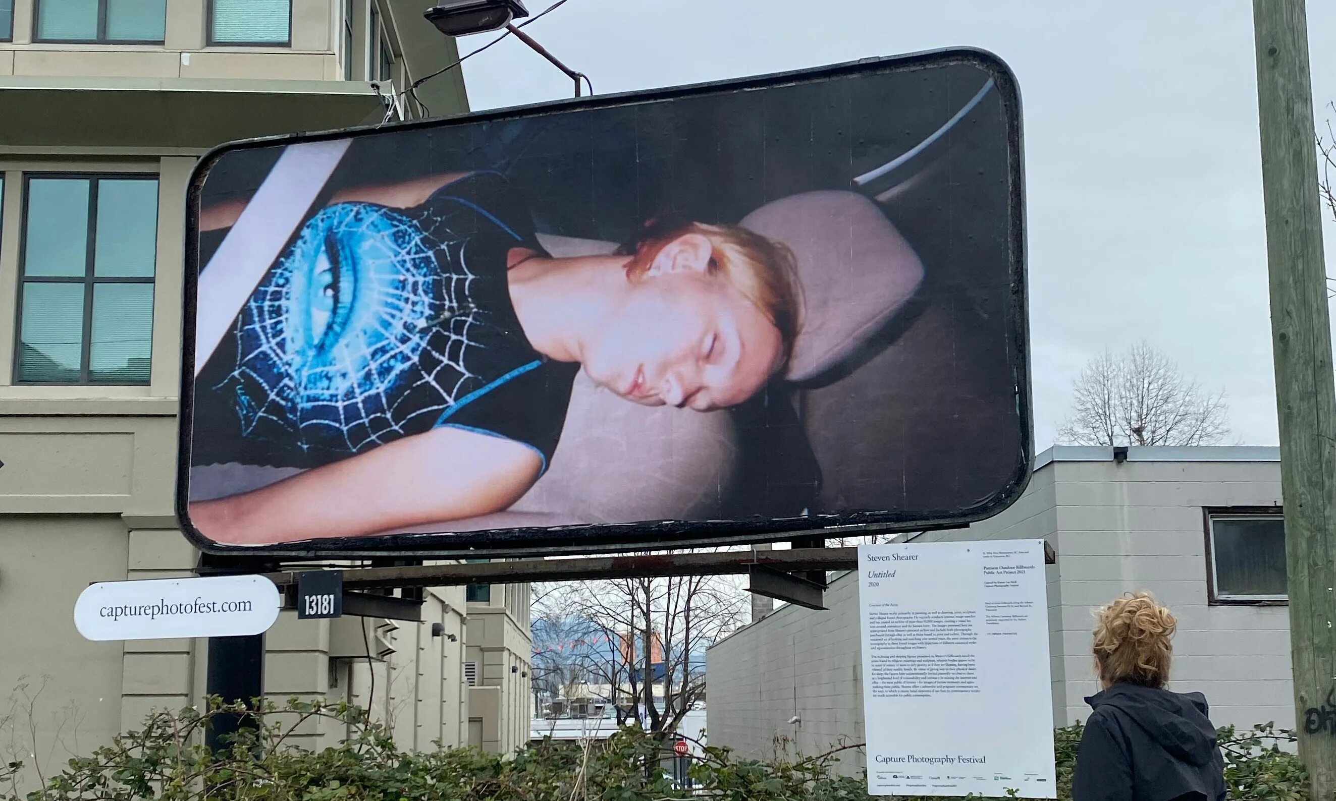 Be seen dead