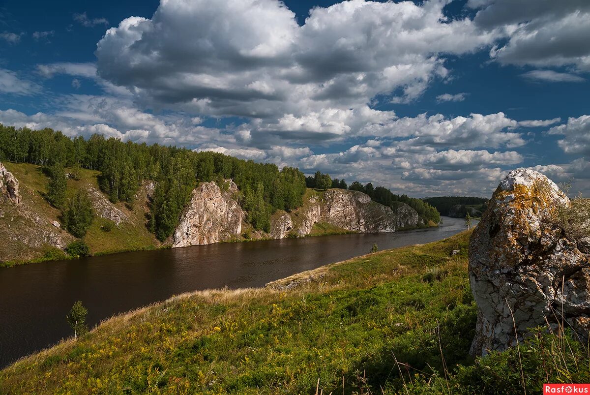 Каменск уральский купить 3. Река Исеть Каменск-Уральский. Исеть река Мартюшева гряда. Река Исеть Екатеринбург. Мартюшева гряда Каменск Уральский.