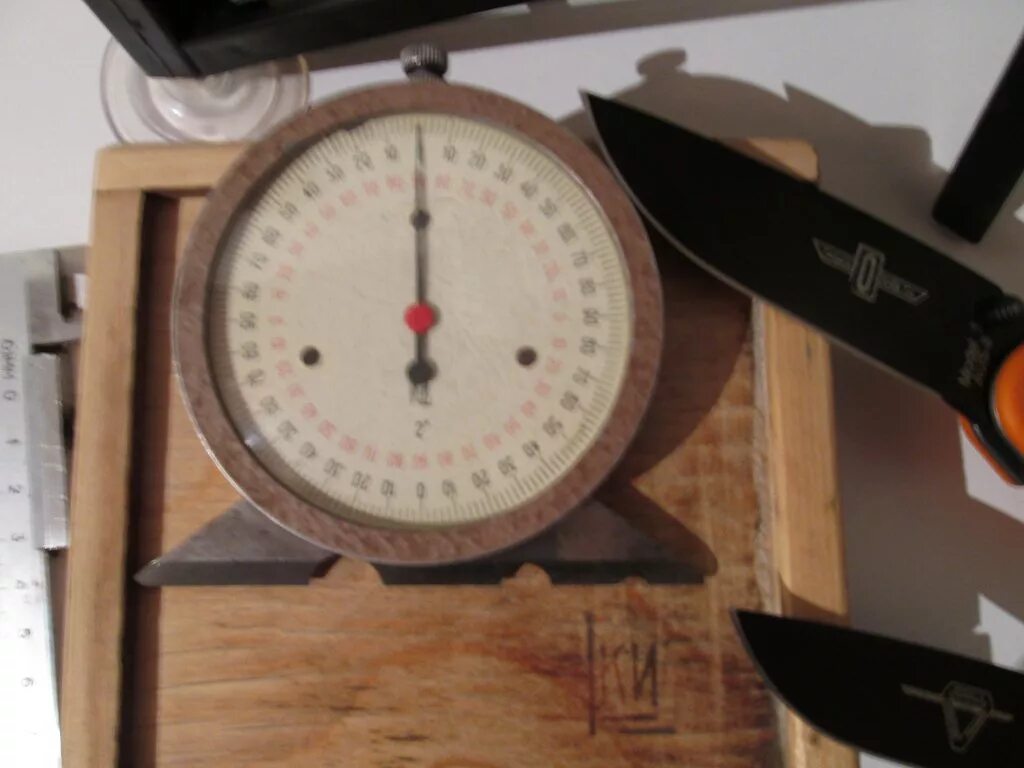 Наклономер нпл-020. Угломер для ножа. Угломер для ножа. Лазерный угломер угла заточки ножа. Угломер insize 4699-180.