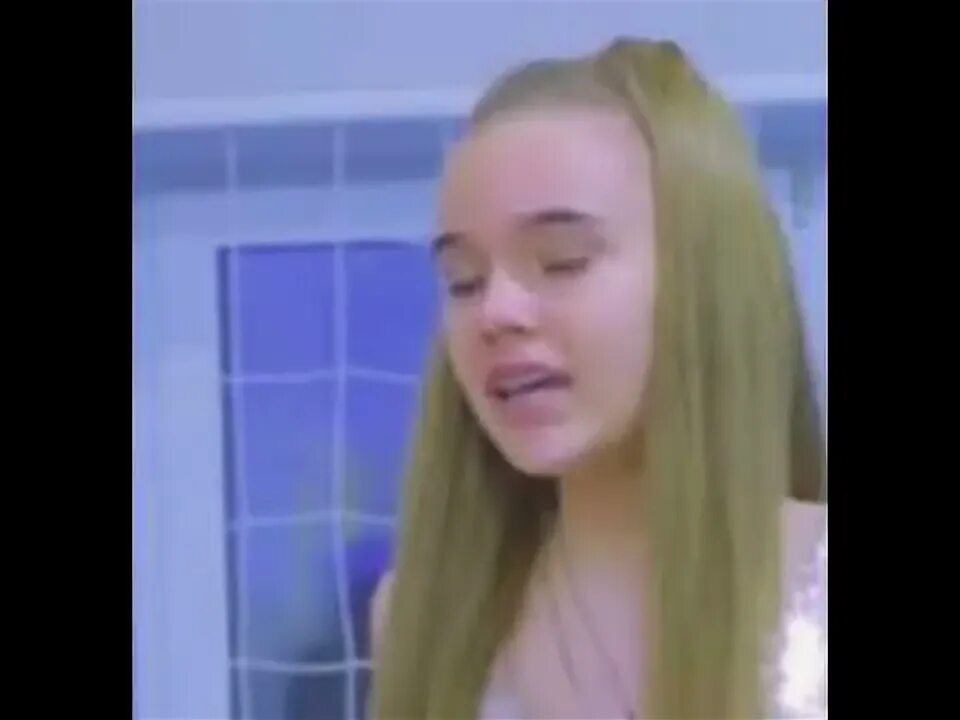 Настя раньше. Видео где настя усеева говорит привет. Настя раньше. Ивалеева настя раньше. Ивлеева анастасия сестра.