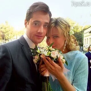 Сейчас с мужем живешь