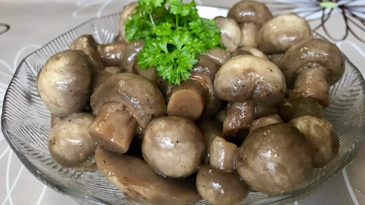 Маринованные грибы шампиньоны на зиму. Грибы шампиньоны. маринованные грибочки на зиму. грибочки шампиньоны. шампиньоны на зиму.